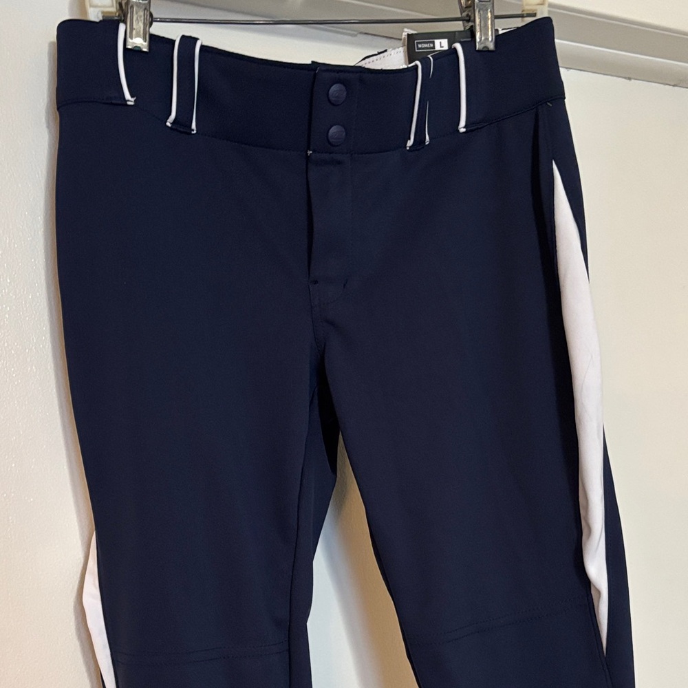 NWT women’s softball/baseball pants